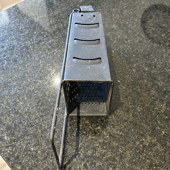 Grate pocket - Picture 3 of 6